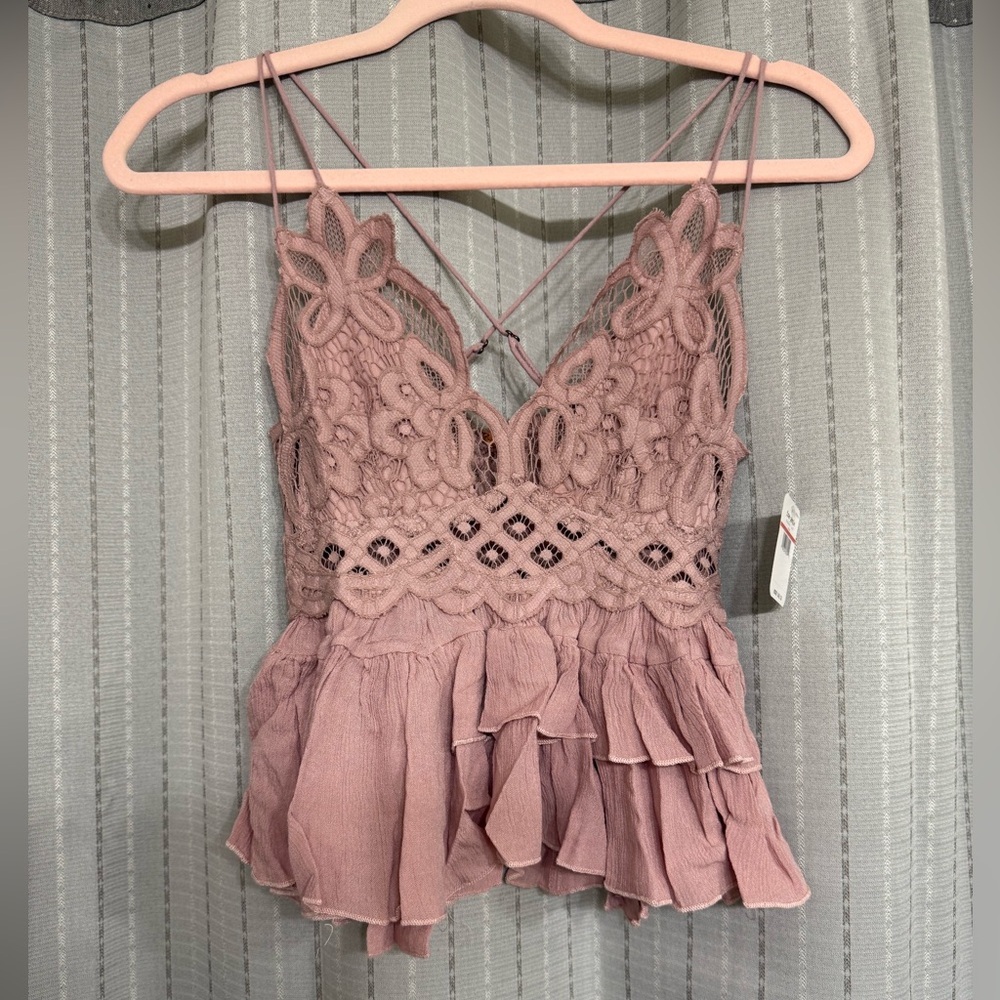 (SEA) Lace Trimmed Mauve Camisole